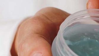 Hautpflege gegen Irritationen: Hilfreiche Tipps für Hautreaktionen bei Insulinpumpen.